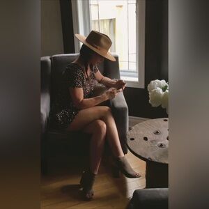 Meet your Posher, Pamela